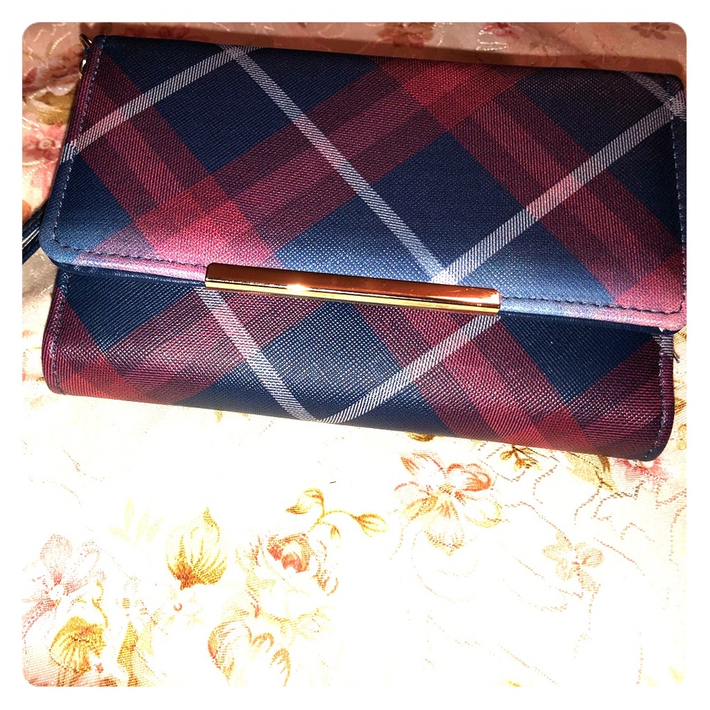 Apt 9 rfid wristlet and  phone case